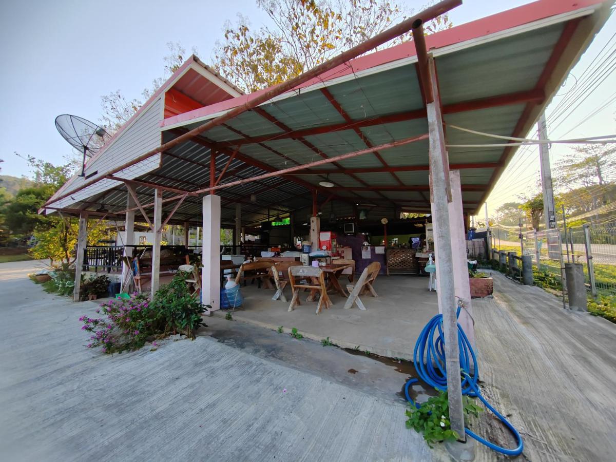 Baan Suan Plearndara Apartment Wang Nam Khiao Bagian luar foto